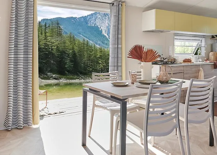 Campingplads De La Piscine Aigle