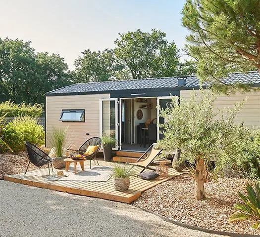 De La Piscine Campsite