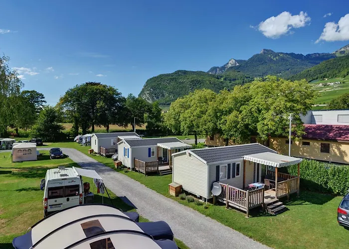 De La Piscine Campsite Aigle