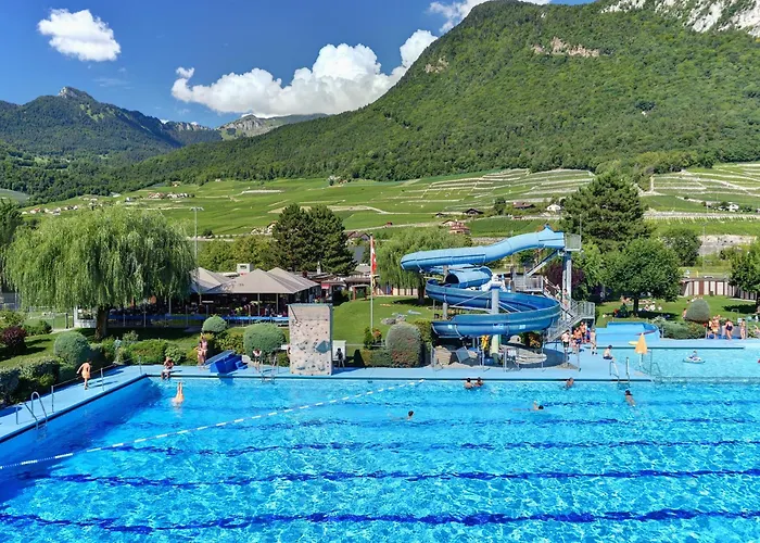 Kemping De La Piscine *