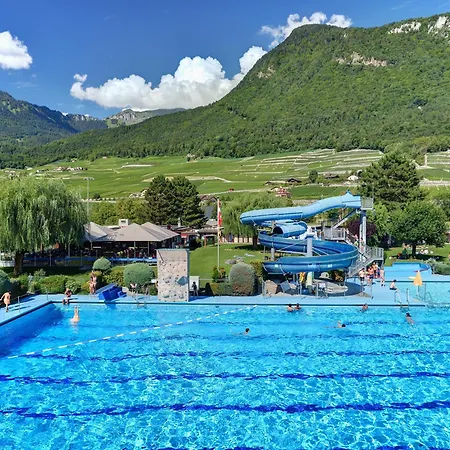Parque de Campismo De La Piscine *